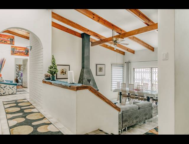 5 BEDROOM HOUSE TO LET IN RIVONIA